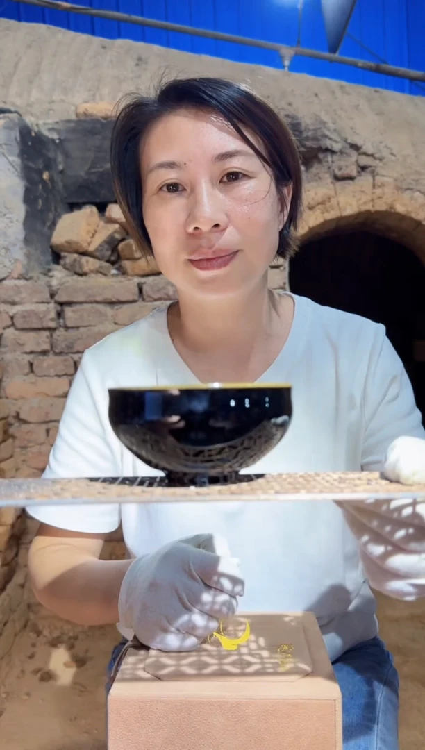 茶盏35科研院院长乌金示范基地-杨飞燕