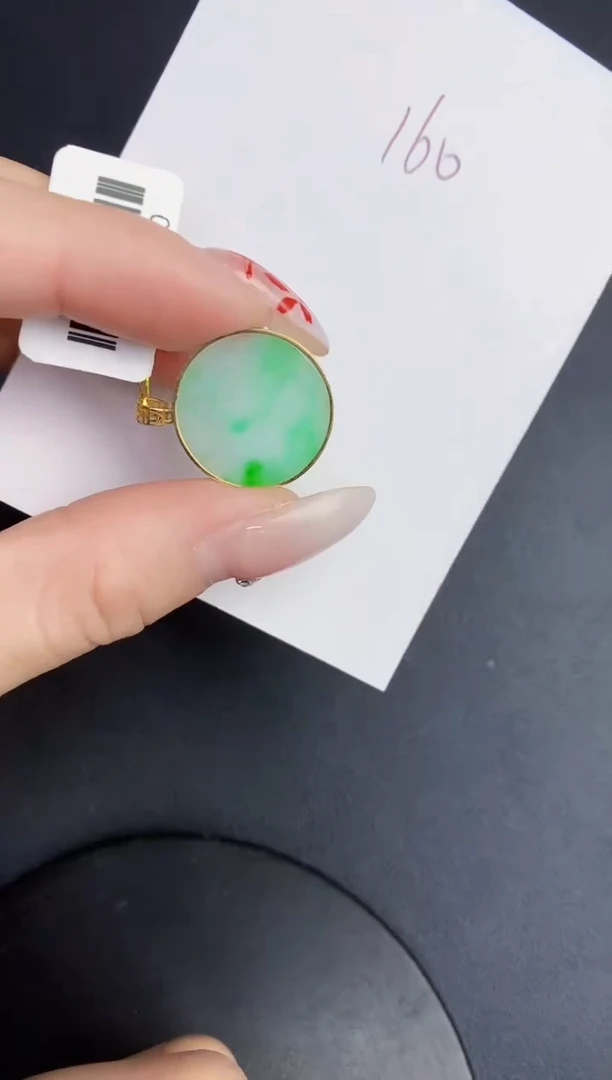 【闪购商品】翡翠颈饰18K金镶嵌0000000000