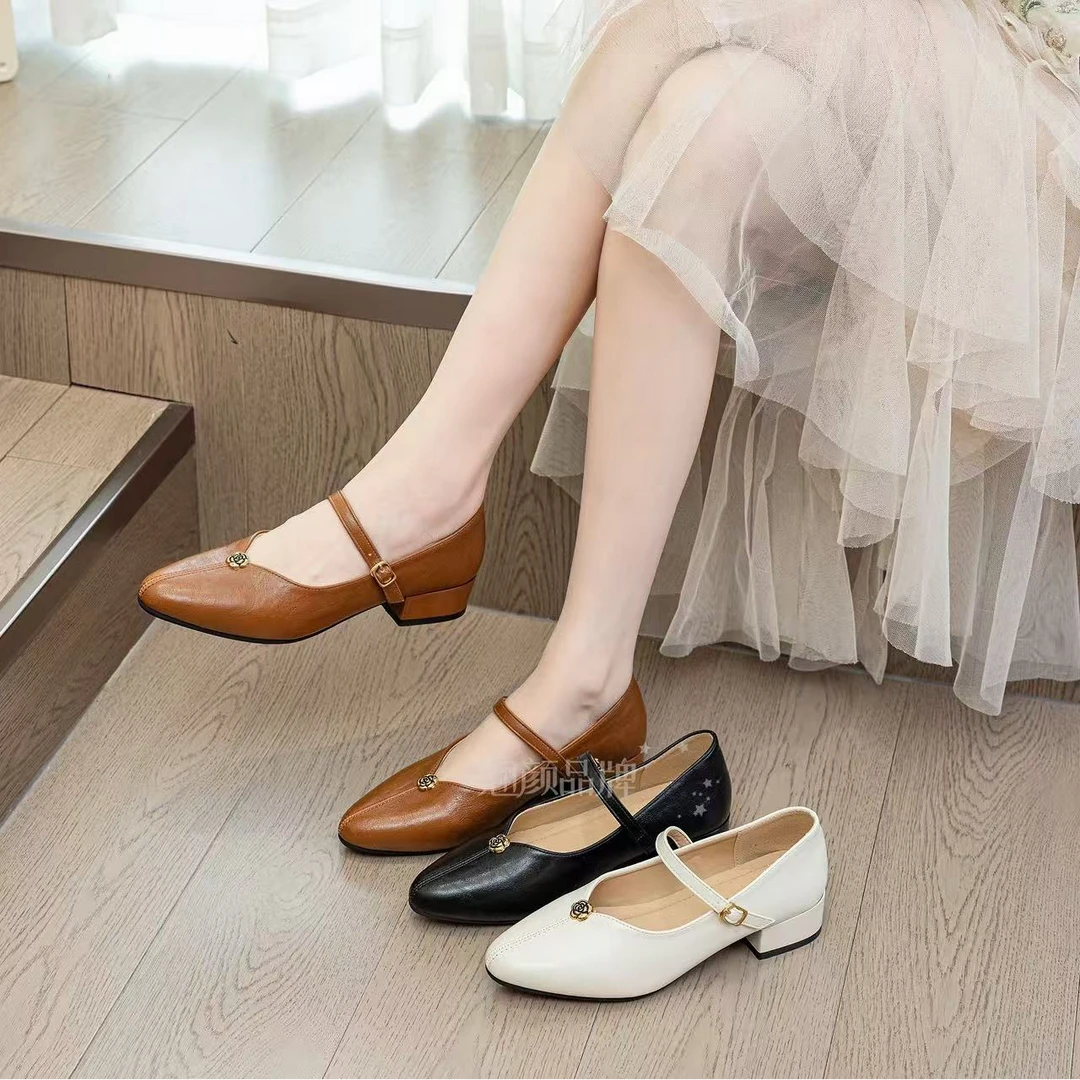 【谢亚平专属】春夏款上新时尚山茶花装饰粗跟软底软面女款单鞋1626