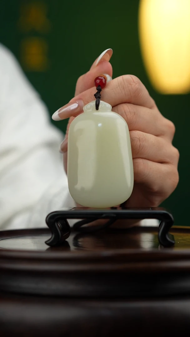 玉【无事牌】天然玉石手把件