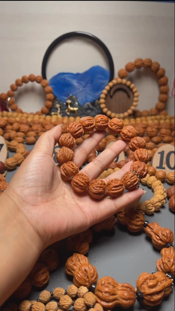 文玩核桃手串打***明核桃手串