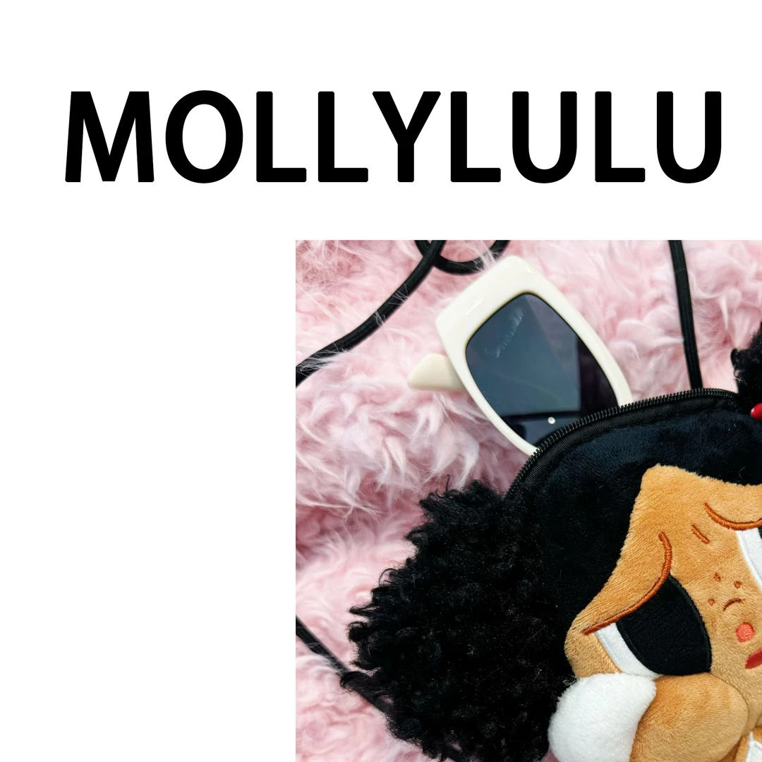 MOLLYLULU小众潮玩设计小哭包立体玩偶斜挎包包