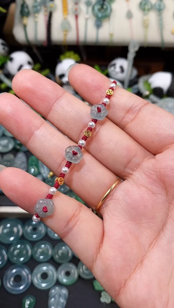 散珠翡翠三花手绳  手围15
