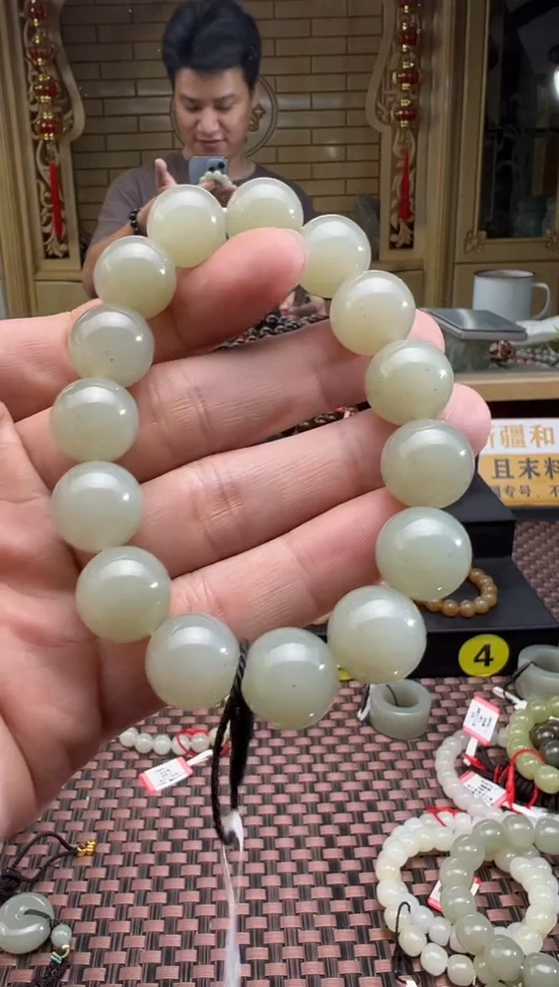 未镶嵌手串和田玉且末料青白玉手串卡14