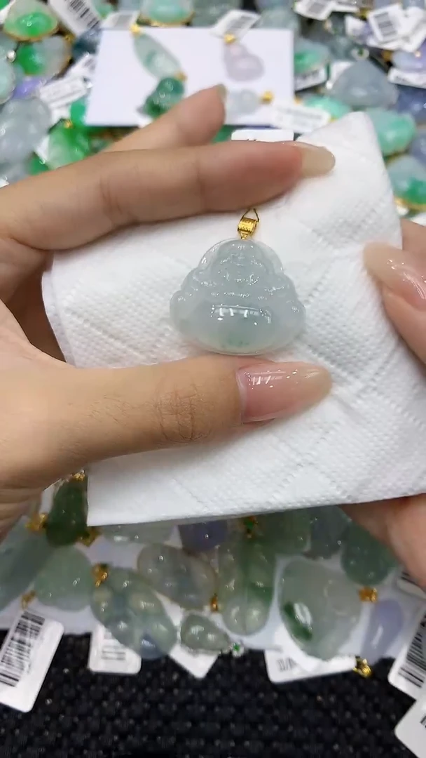 翡翠18K金镶嵌颈饰111111111111