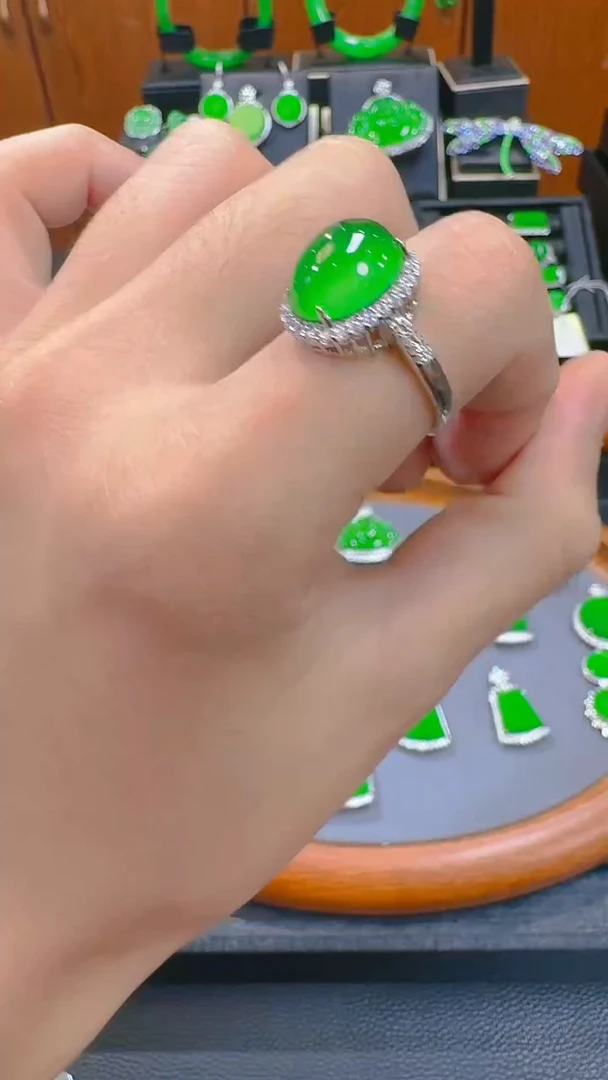 【闪购商品】翡翠戒指银S925镶嵌天然A货翡翠