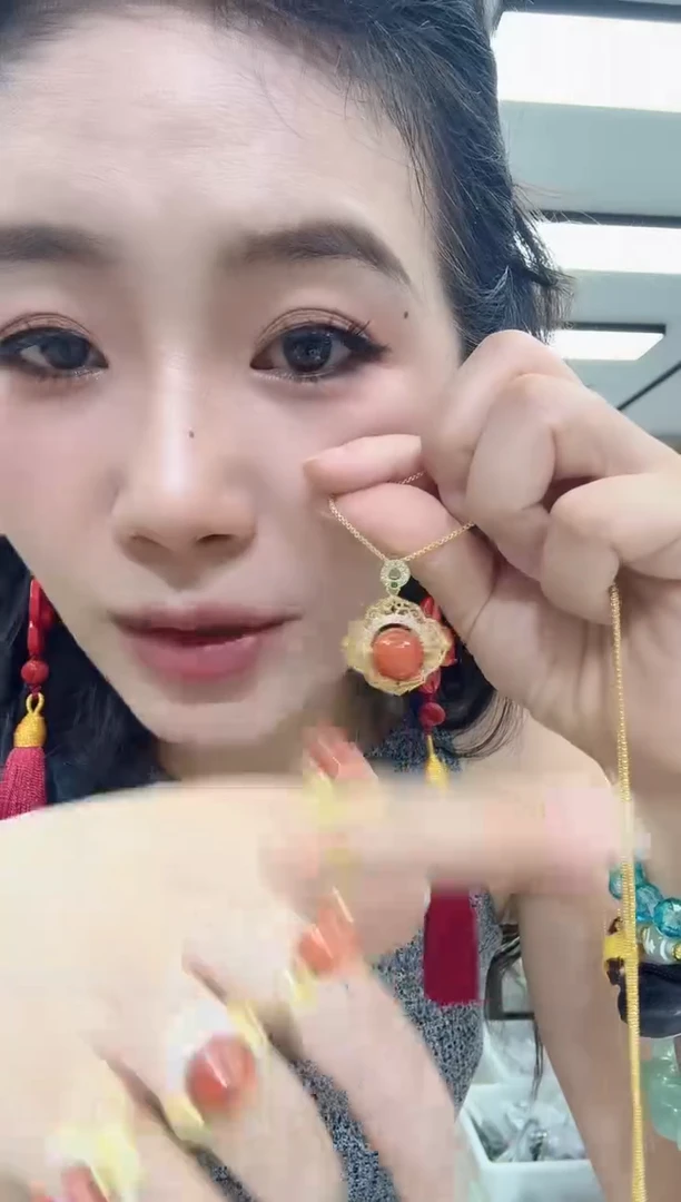 无非金属2983红珠吊坠