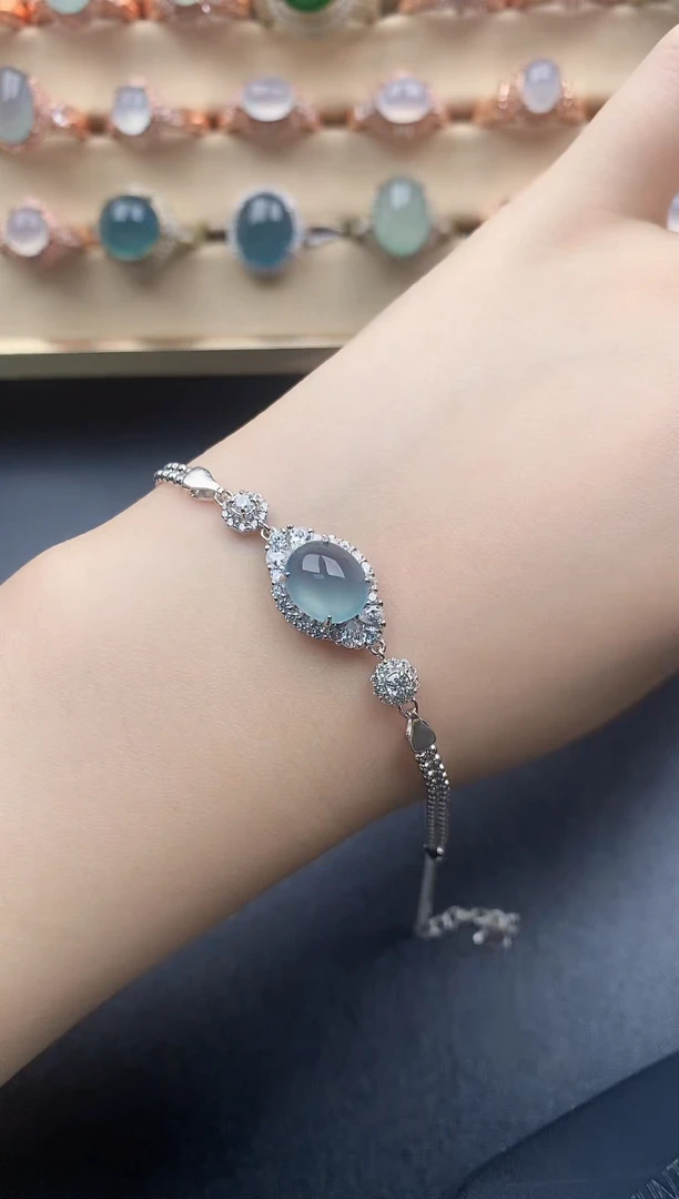 未镶嵌手链翡翠一物一证一礼盒