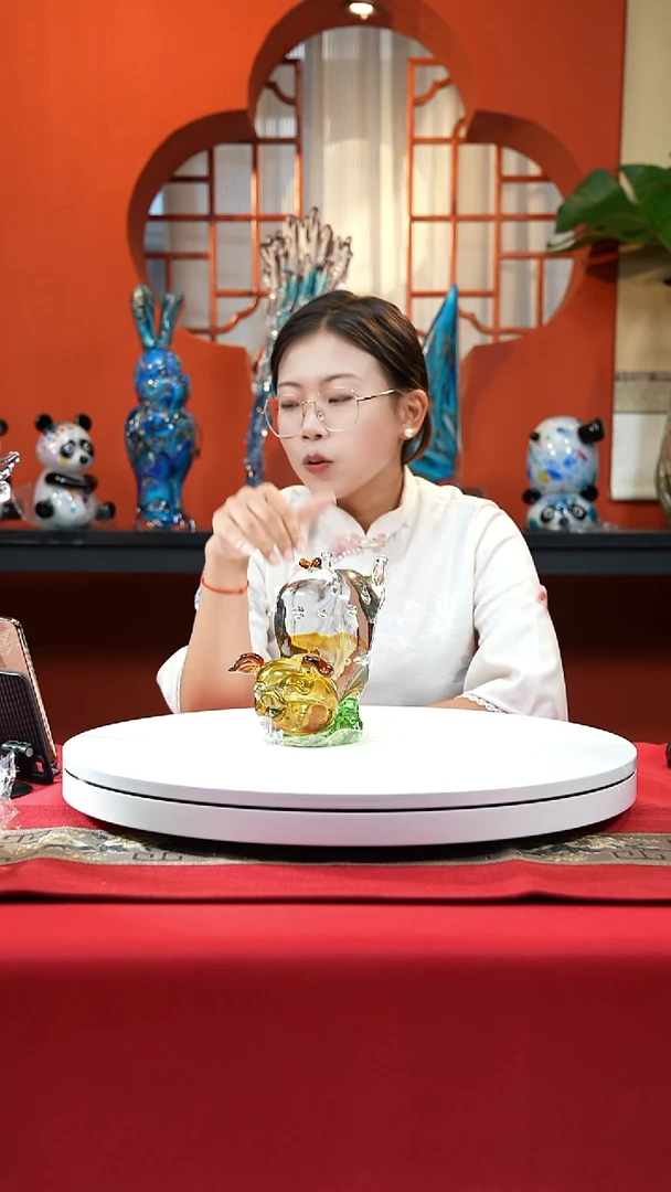 手工艺品琉璃倒立小福猪