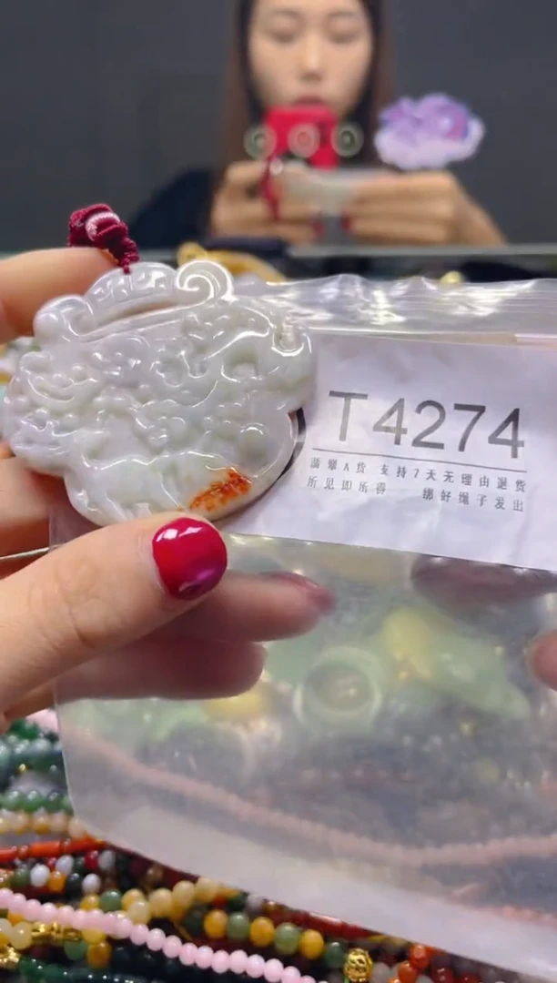 颈饰未镶嵌翡翠/T/翡翠A货，一件也是批发价