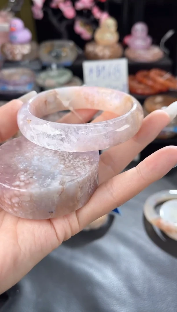 石英质玉手镯未镶嵌59