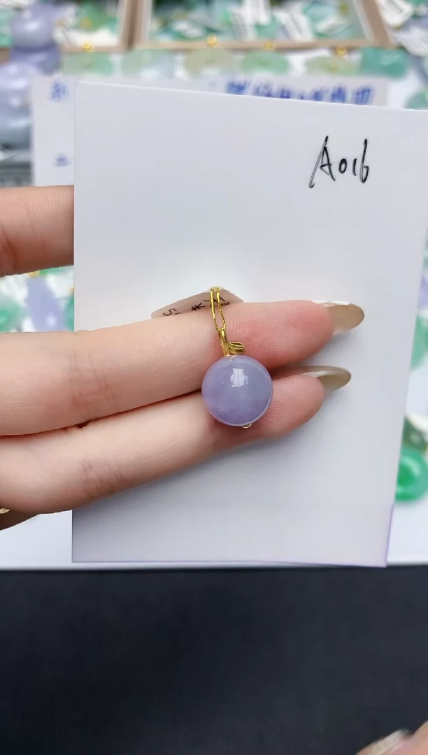 翡翠18K金镶嵌颈饰天然缅甸A货翡翠