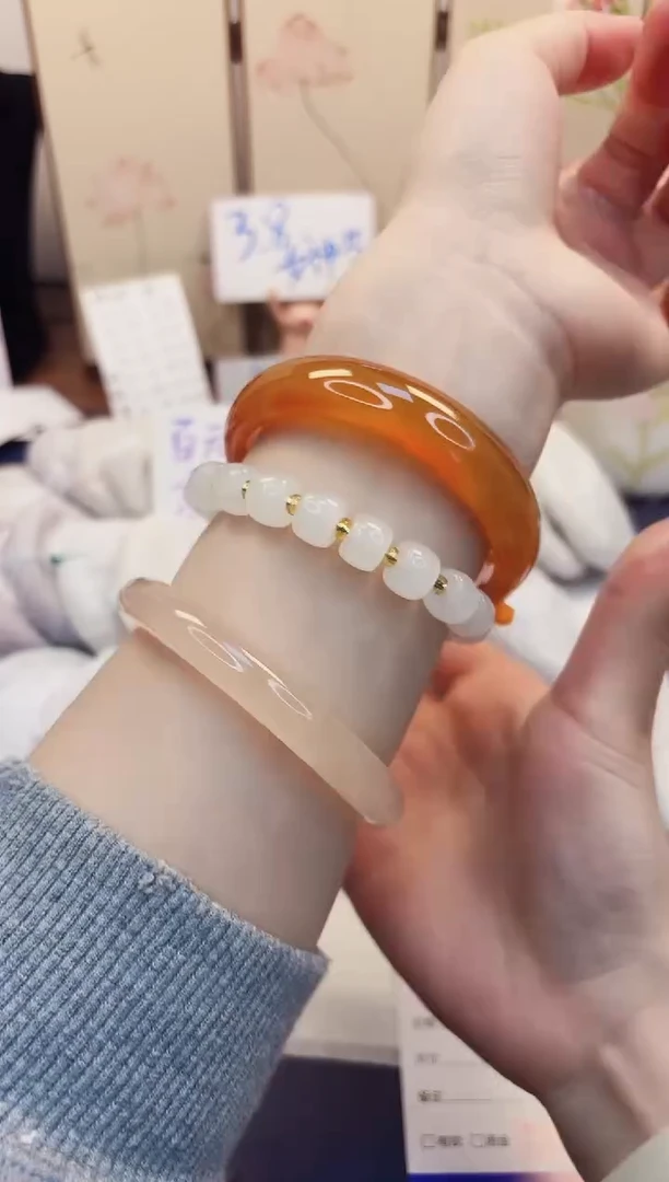 【闪购商品】石英质玉手镯未镶嵌155-玛瑙-圈口60