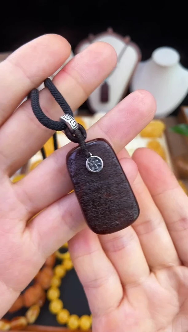 琥珀未镶嵌珠宝奇石柒月