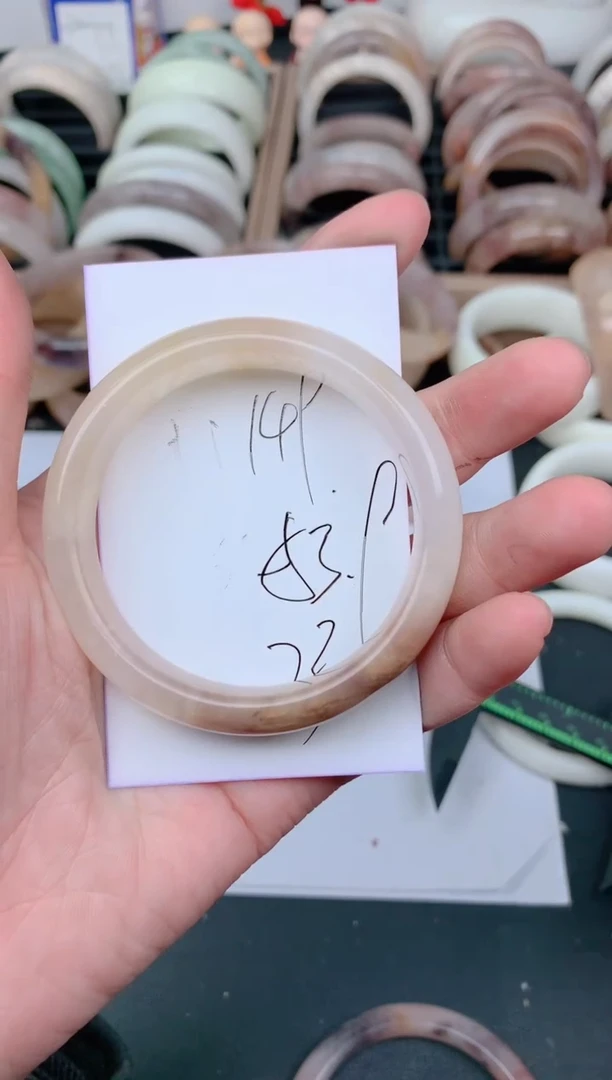 未镶嵌手镯石英质玉149