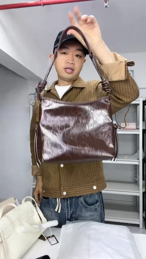 牛皮【尤尤轻奢女包】时尚百搭轻奢款式女包628