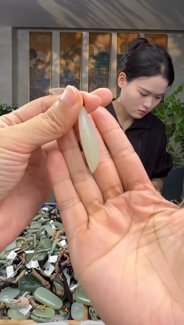未镶嵌和田玉挂件拍一发一