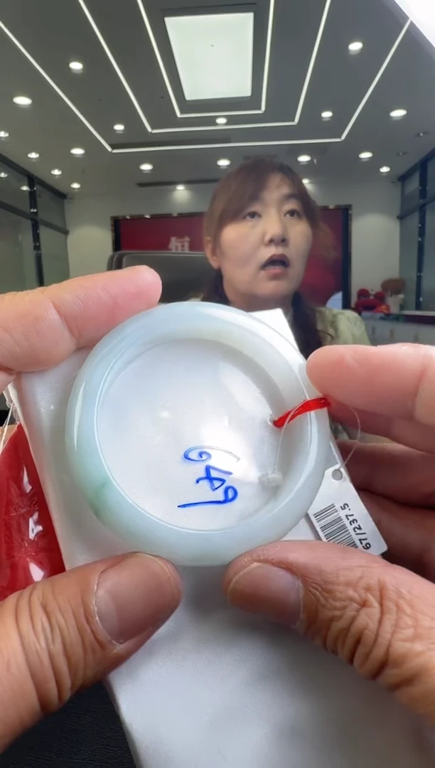 翡翠未镶嵌颈饰手镯52