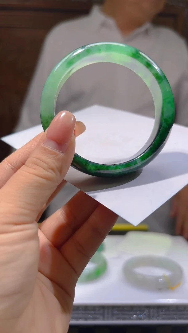 未镶嵌定制翡翠冰*13/1024/C/手镯定金