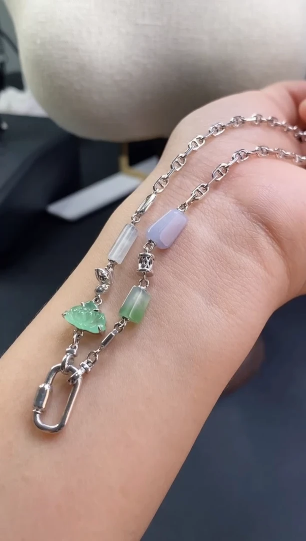 颈饰银S925镶嵌翡翠17308