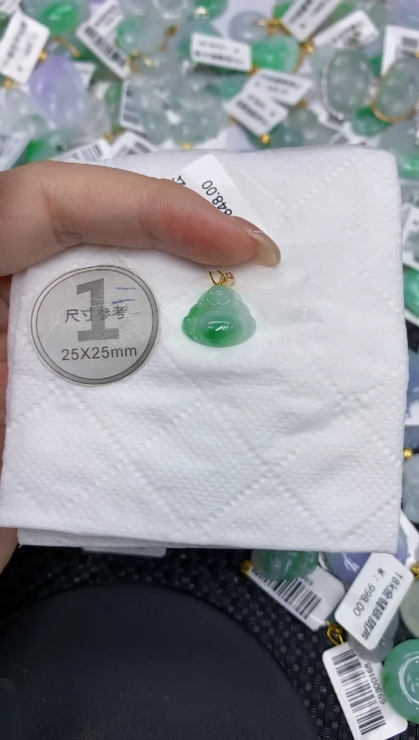 颈饰18K金镶嵌翡翠111111111