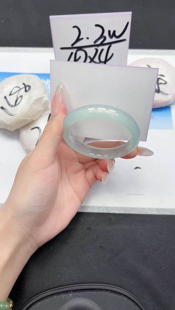 未镶嵌手镯石英质玉206-55.5