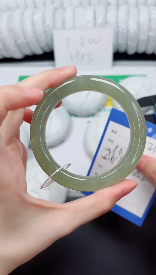 未镶嵌手镯和田玉214-56.8QS4