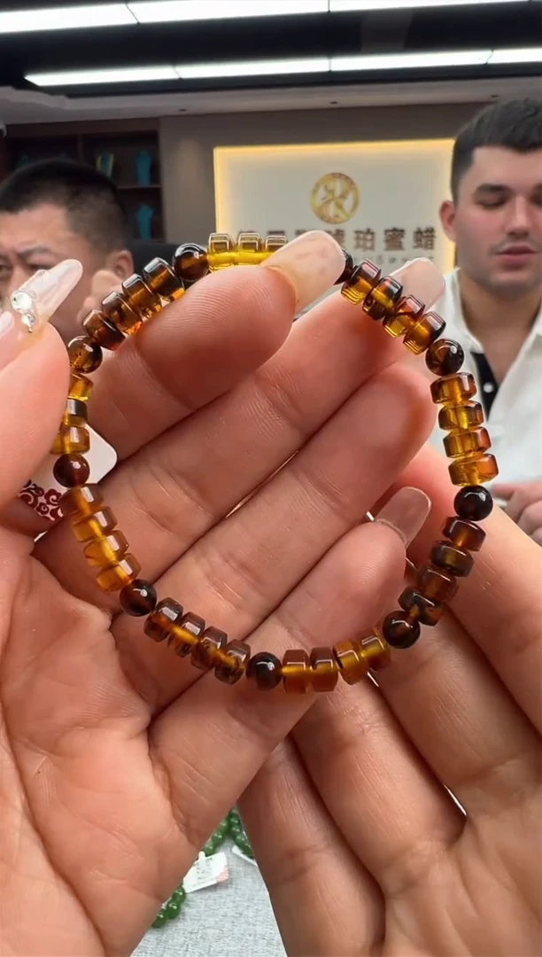 【闪购商品】琥珀手链未镶嵌61秒拍号