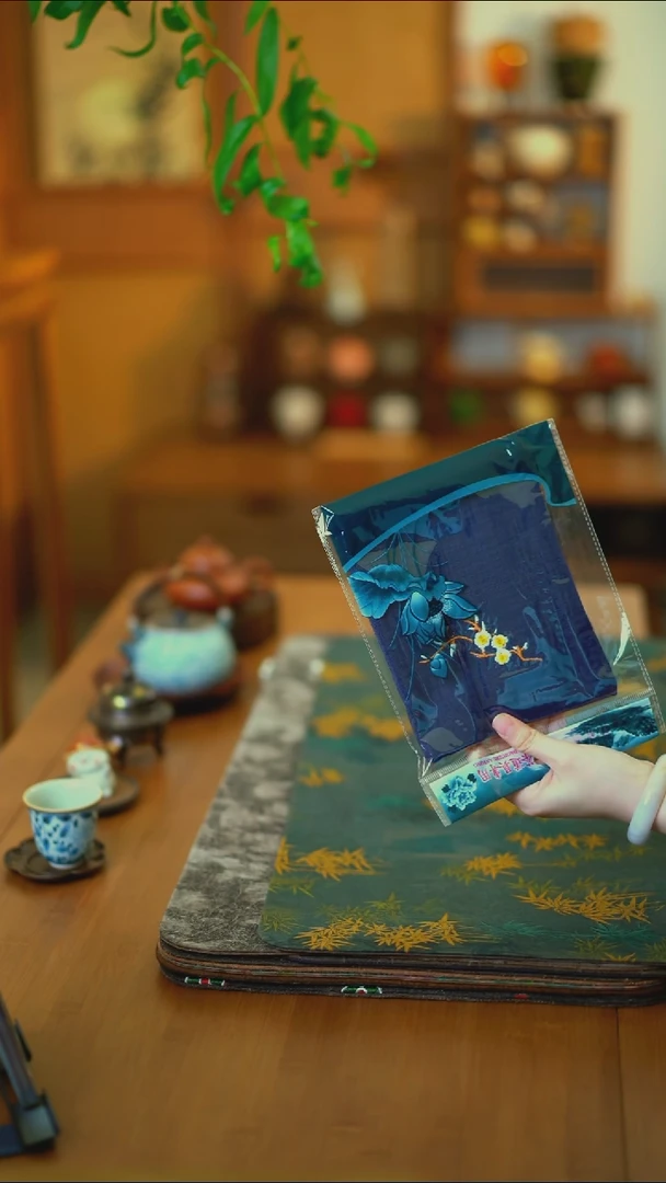 蓝色梅花茶巾