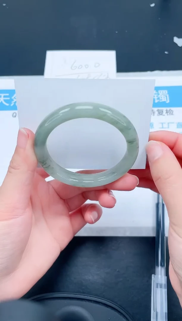 【闪购商品】石英质玉手镯未镶嵌38-54.8
