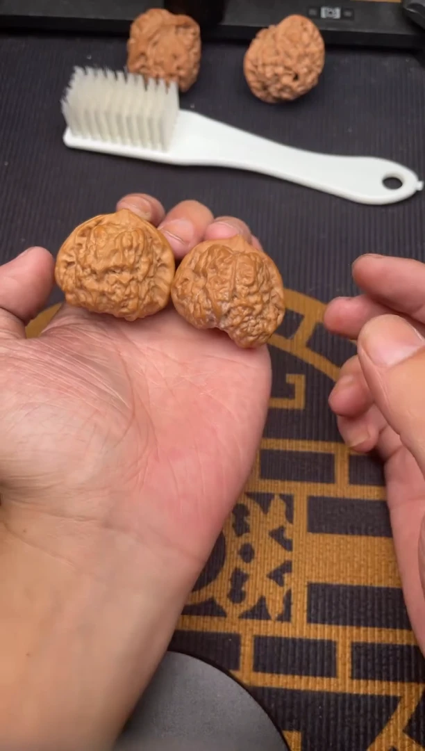 文玩核桃吊坠蛤蟆头39