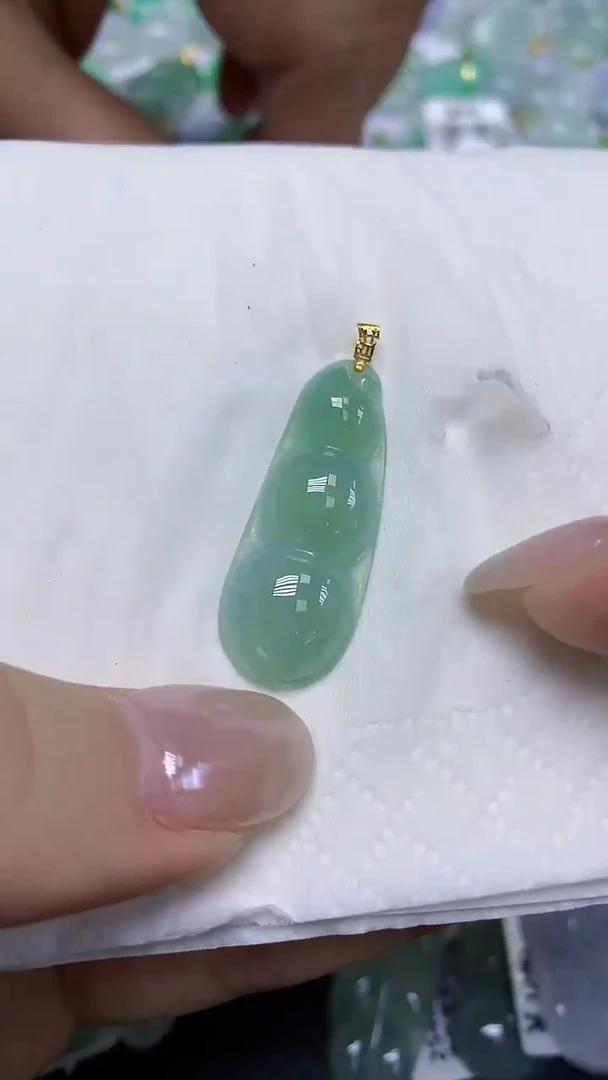 翡翠18K金镶嵌颈饰天然缅甸翡翠A货