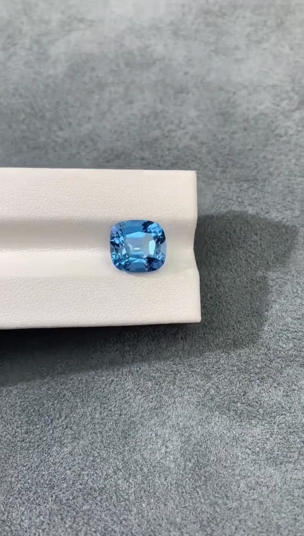 裸石海蓝宝石超级圣玛丽亚色 4.41CT