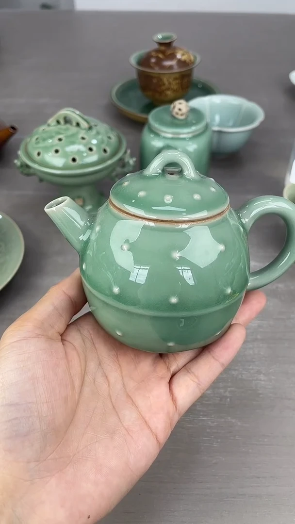 青瓷仓储福利清仓微瑕