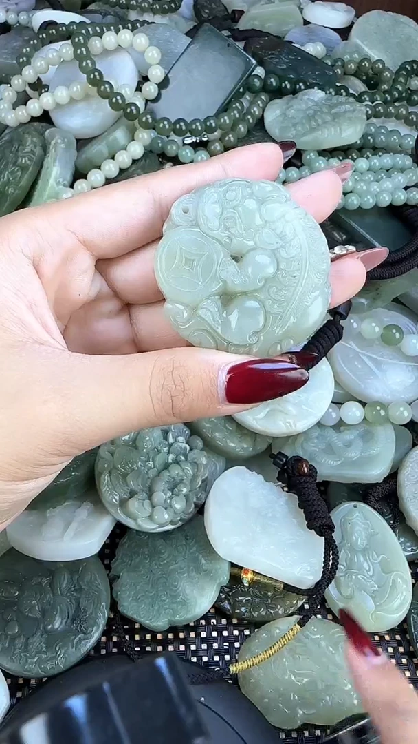 吊坠(不含链)未镶嵌和田玉1