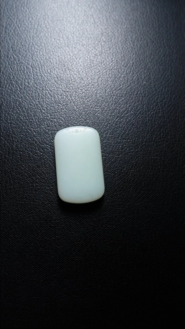 【闪购商品】和田玉颈饰未镶嵌无事牌