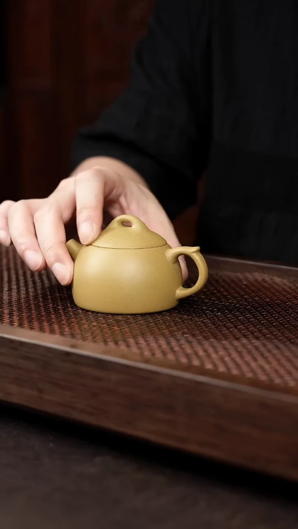 茶壶紫砂黄金段小秦权