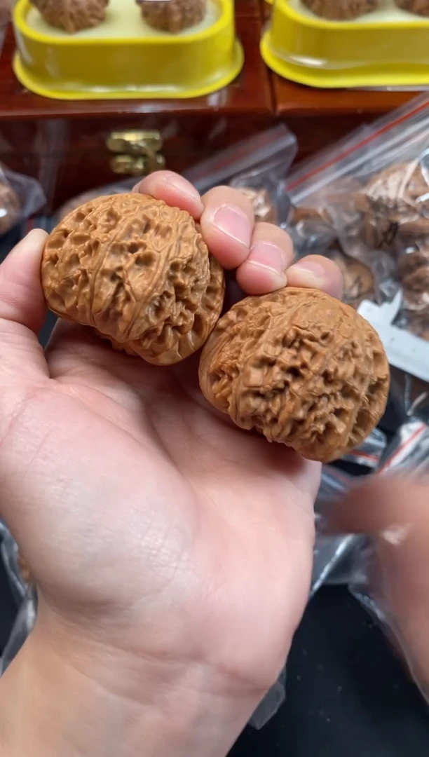 把件文玩核桃白狮子42尺w546