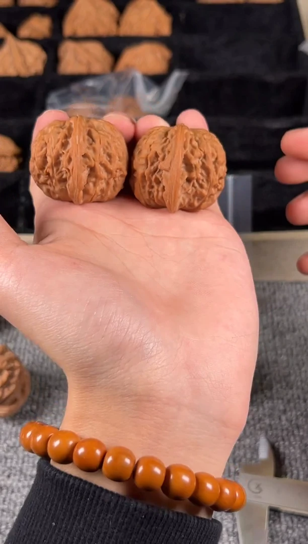 吊坠文玩核桃全品红皮磨盘15号