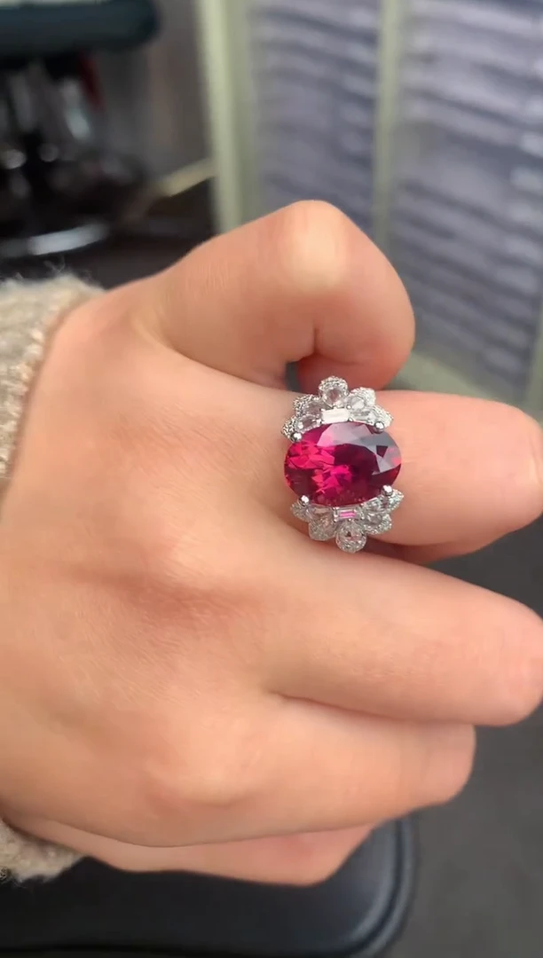 【闪购商品】碧玺戒指18K金镶嵌5ct碧玺戒指