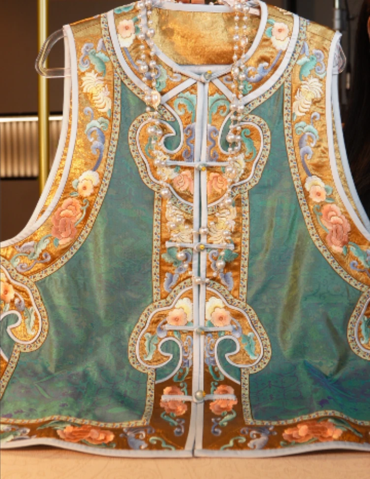 止翠金弥/新中式马甲国风女装精美重工刺绣上衣2025b5378思思