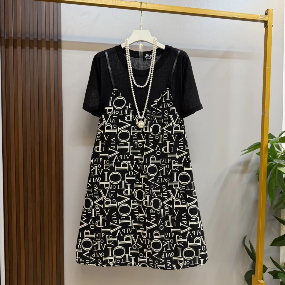 夏季新款宽松大码舒适圆领假两件拼接遮肉显瘦连衣裙