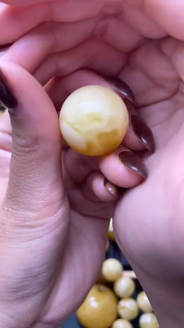 【闪购商品】琥珀裸石未镶嵌蜜蜡.29