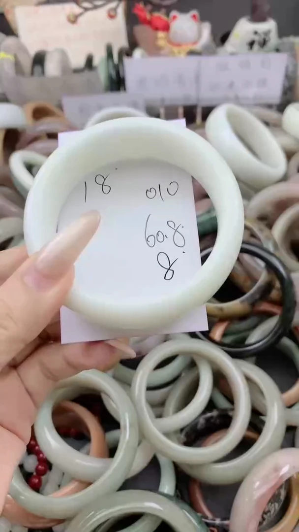 未镶嵌手镯石英质玉010