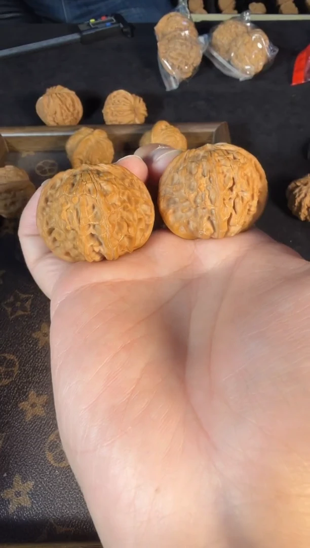 吊坠文玩核桃40.6/40.8尺全品正磨