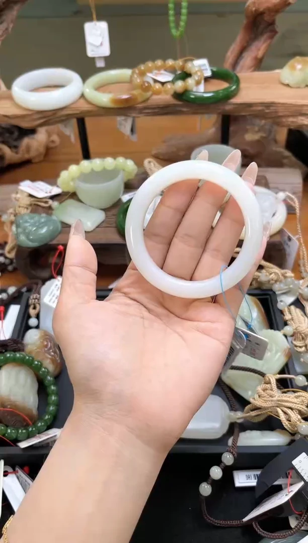 未镶嵌手镯和田玉青海野牛沟 56圈 9013163