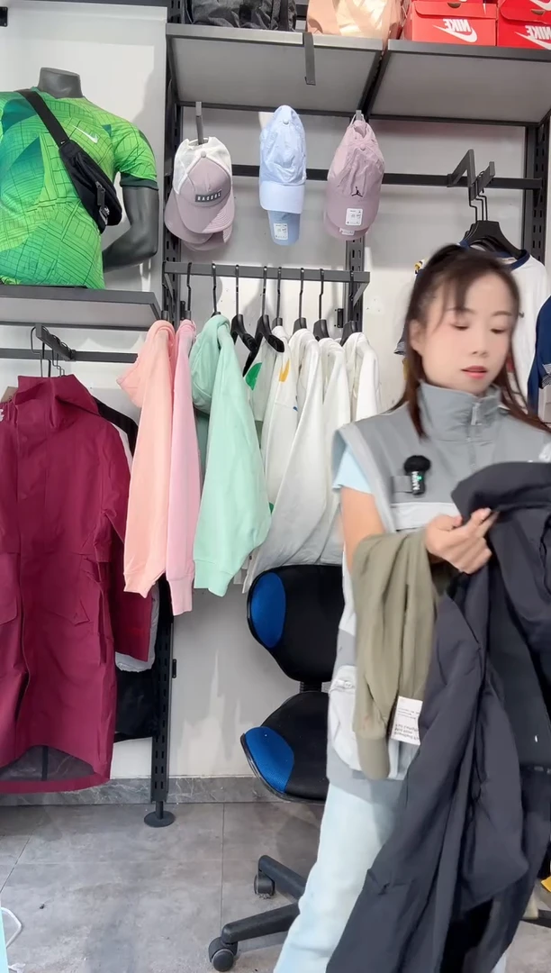1484 编码 瑕疵款直播间过款为准 尺码 2