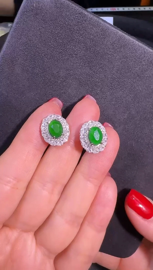 银S925镶嵌翡翠耳饰蛋面