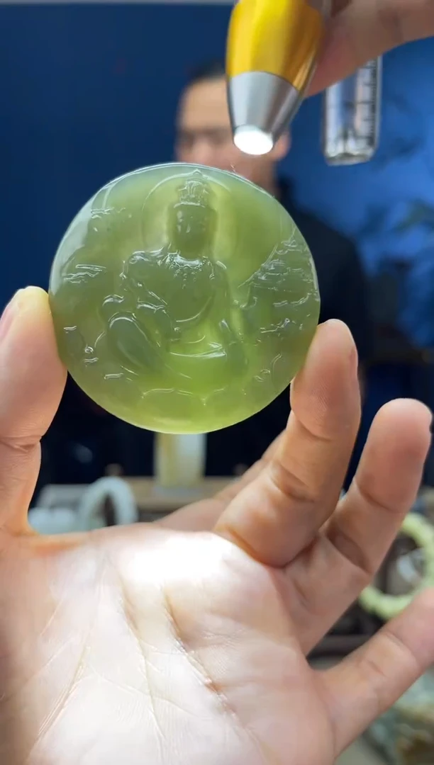 和田玉未镶嵌颈饰1