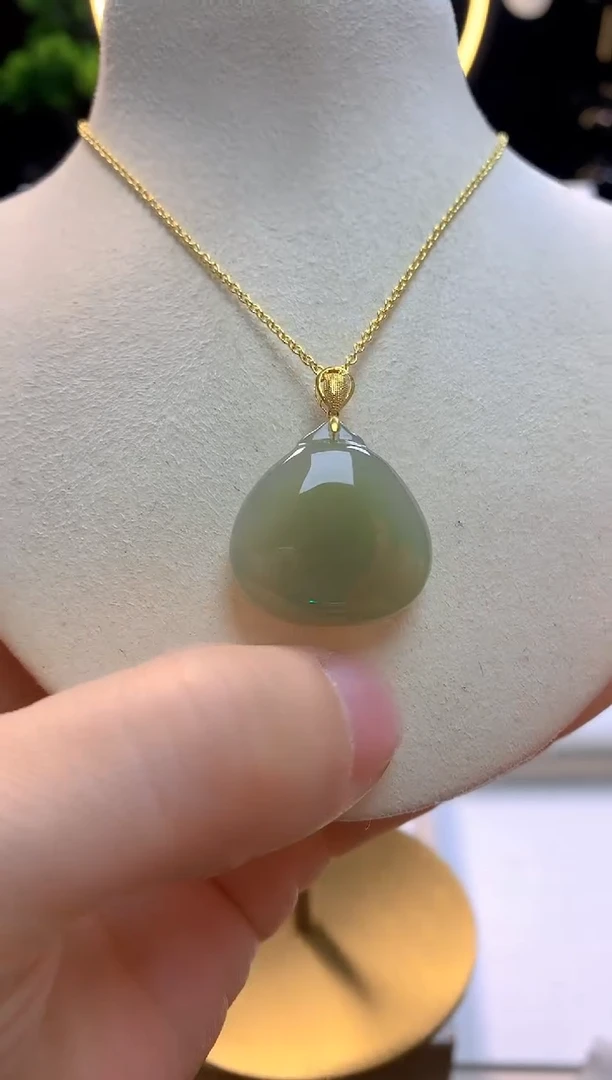 【闪购商品】和田玉吊坠18K金镶嵌秤砣无事牌